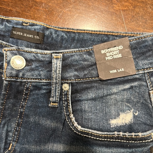Silver Jeans Suki Jean Short.”Boyfriend Short Mid Rise” multiple sizes available - Picture 14 of 16